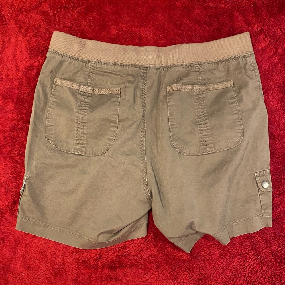 Lee Comfort Waist Cargo Shorts - Size 16 - 3 pairs - Picture 7 of 11